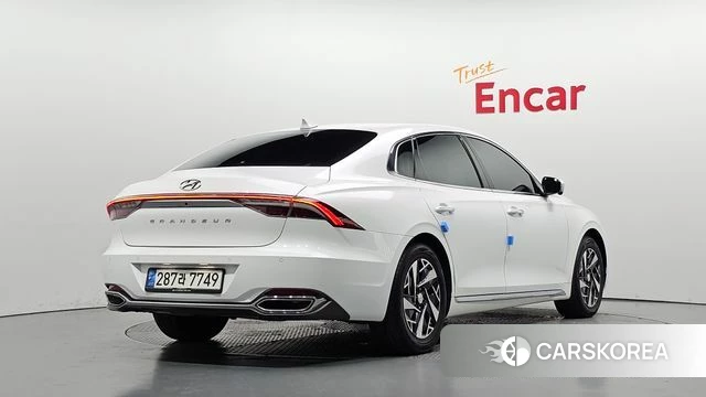Hyundai The New Grandeur IG Hybrid 2021 Белый из Кореи