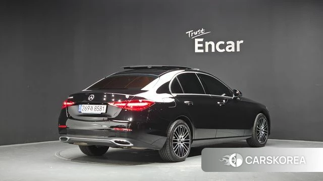 Mercedes-Benz C-Class W206 2024 Белый из Кореи