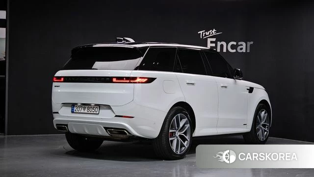 Land Rover Range Rover Sport 3rd Generation 2024 Белый из Кореи