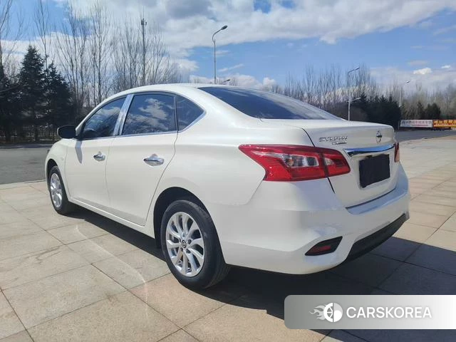 Nissan Sylphy 2025 Белый из Китая