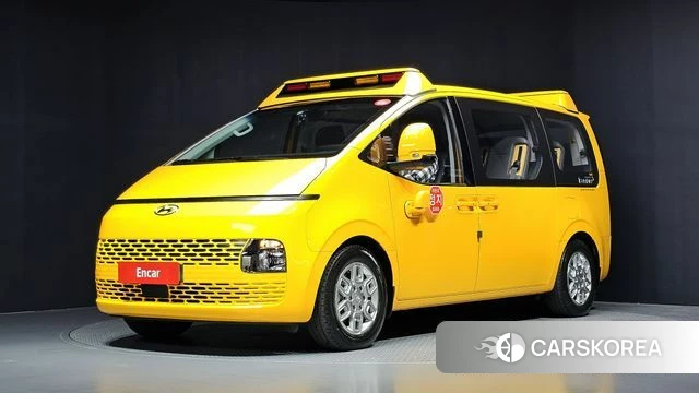 Hyundai Staria 2023 Желтый из Кореи