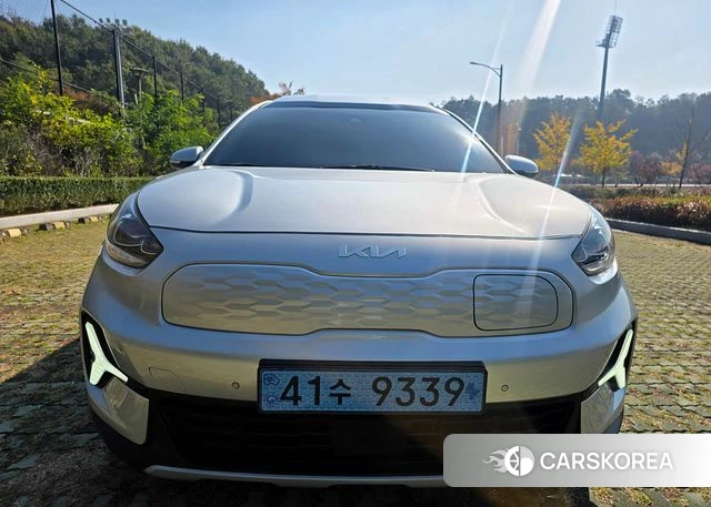 Kia Niro Plus 2022 Серебряный из Кореи