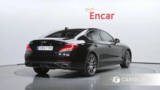 Genesis G70 2018 Черный из Кореи