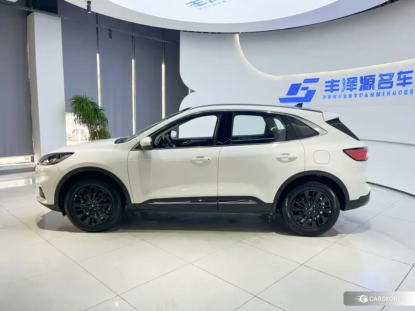 Ford Escape 2026 Белый из Китая