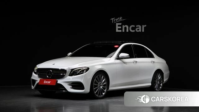 Mercedes-Benz E-Class W213 2019 Белый из Кореи