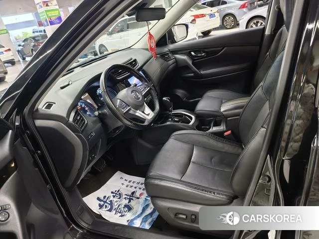 Nissan X-Trail 2021 Черный из Китая