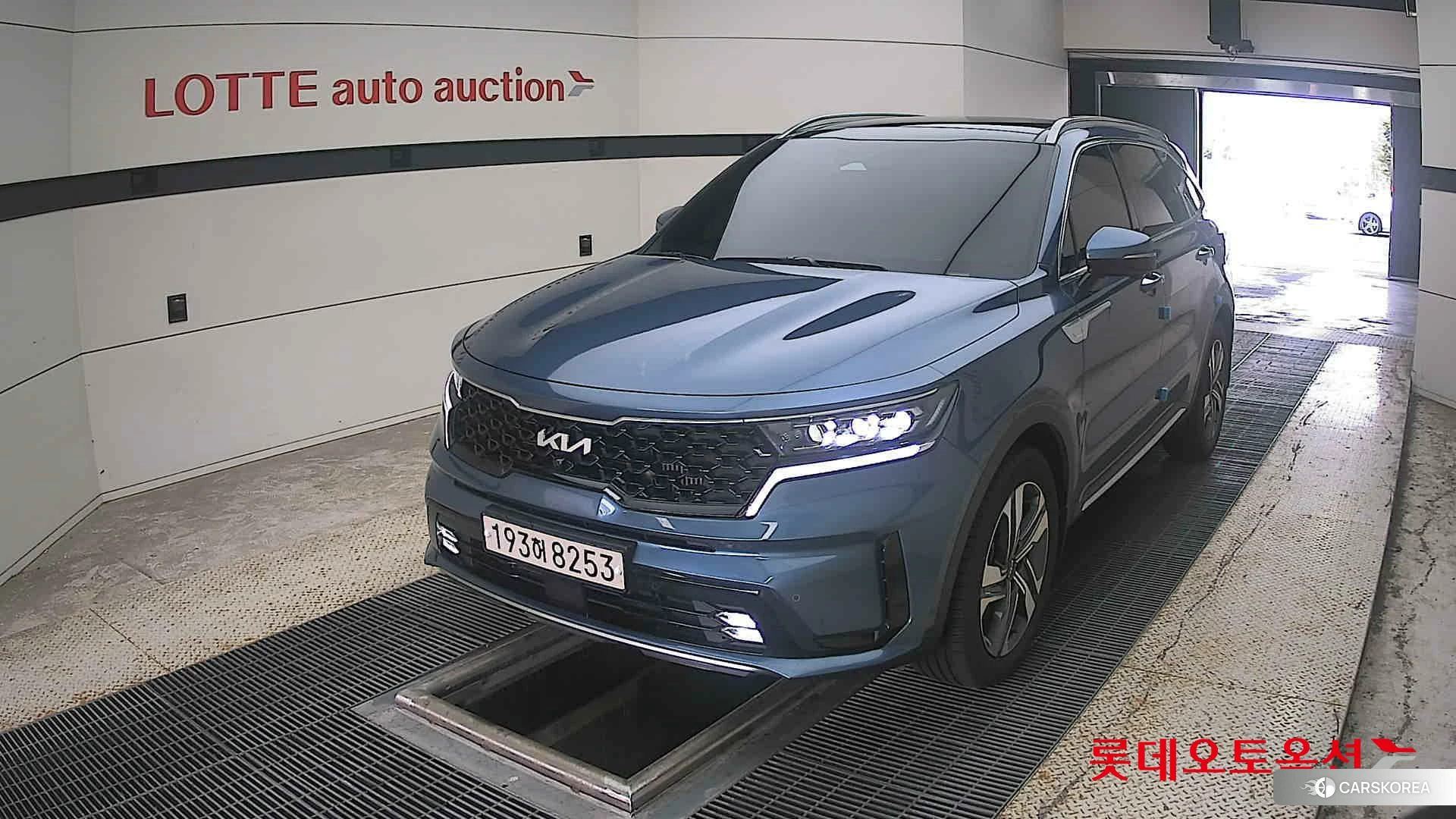 Kia Sorento Hybrid 2023 Mineral Blue из Кореи