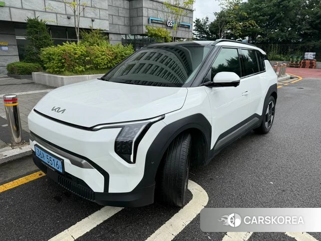 Kia EV3 2024 Белый из Кореи