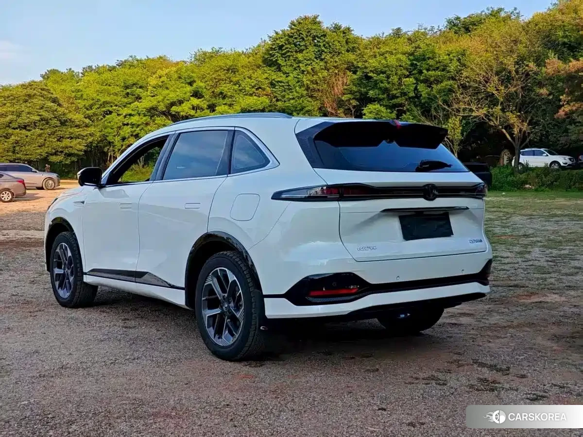 Chang'an CS75 2026 Белый из Китая
