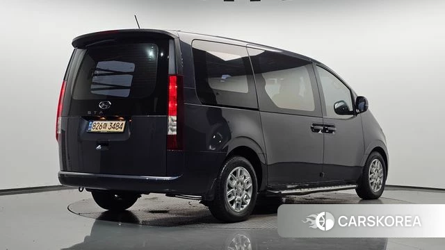 Hyundai Staria 2023 Серый из Кореи