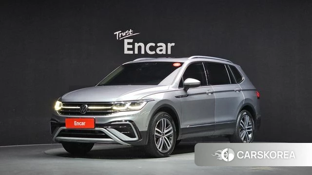 Volkswagen Tiguan Allspace 2022 Серебристо-серый из Кореи