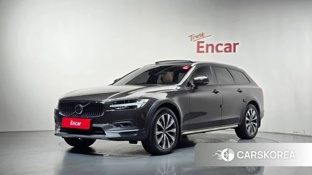 Volvo V90 Cross-Country 2021 Серый из Кореи