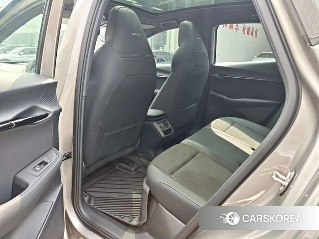 Volkswagen ID. UNYX 2025 Шампань из Китая