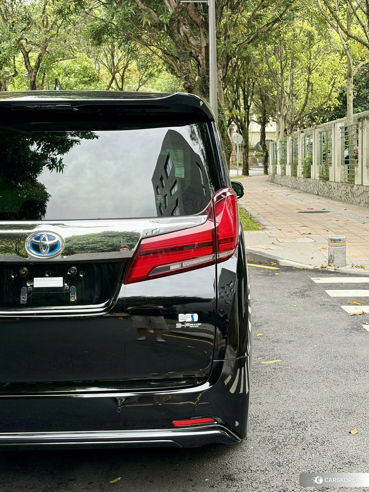 Toyota Alphard 2021 Черный из Китая