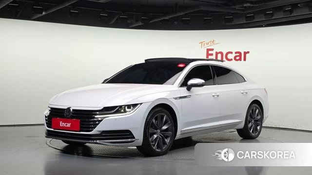 Volkswagen Arteon 2020 Белый из Кореи