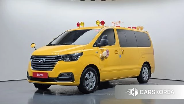 Hyundai The New Grand Starex 2019 Желтый из Кореи