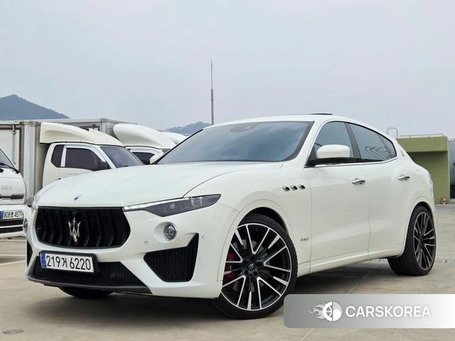 Maserati Levante 2019 Белый из Кореи