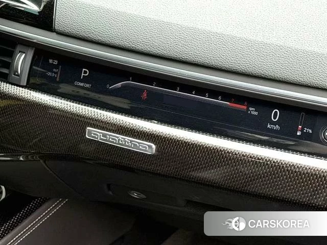 Audi S5 2021 Черный из Китая