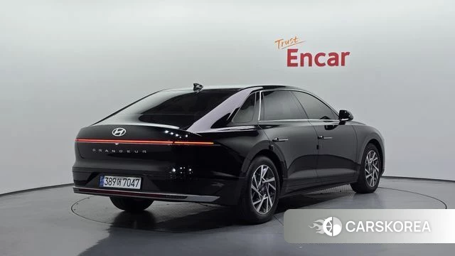 Hyundai Grandeur Hybrid (GN7) 2023 Черный из Кореи