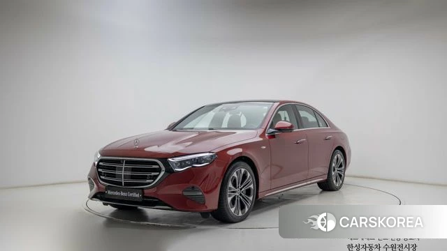 Mercedes-Benz E-Class W214 2025 Красный из Кореи