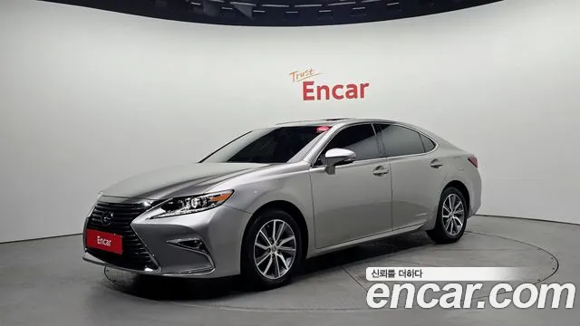 Lexus New ES300h 2018 Серебряный из Кореи