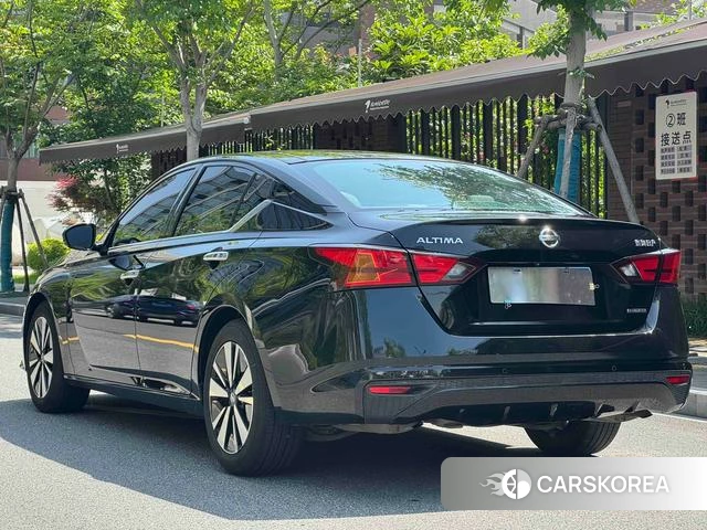 Nissan Altima 2020 Черный из Китая