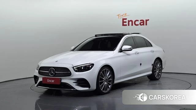 Mercedes-Benz E-Class W213 2022 Белый из Кореи