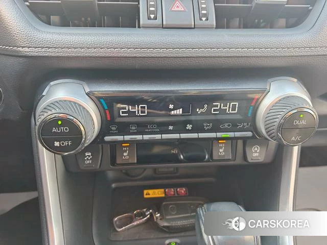 Toyota RAV4 2023 Черный из Китая