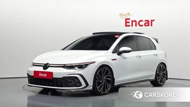 Volkswagen Golf 8th Generation 2024 Белый из Кореи