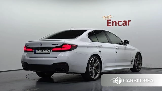 BMW 5 Series (G30) 2022 Белый из Кореи