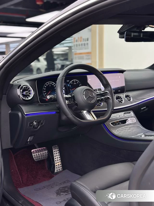 Mercedes-Benz E-Class 2021 Темно-серый из Китая