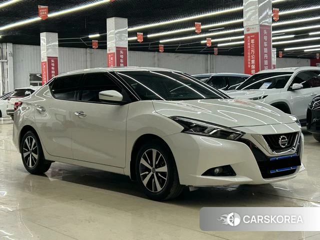 Nissan Lannia 2021 Белый из Китая