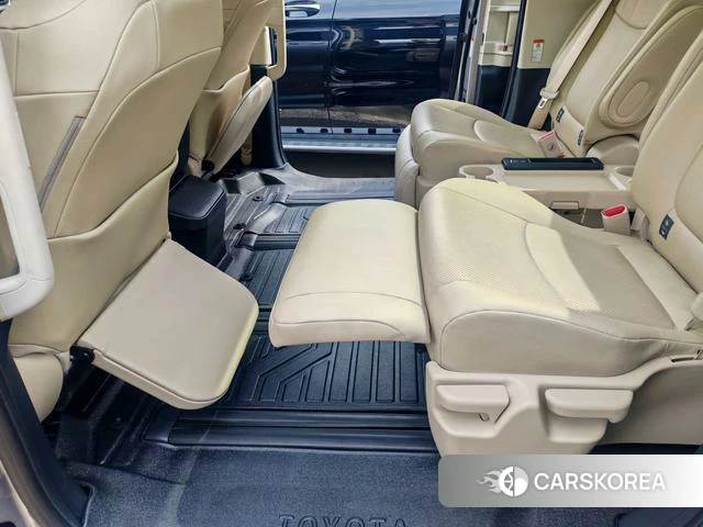 Toyota Granvia 2024 Темно-серый из Китая
