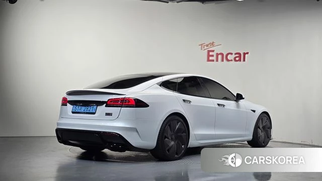 Tesla Model S 2026 Белый из Кореи