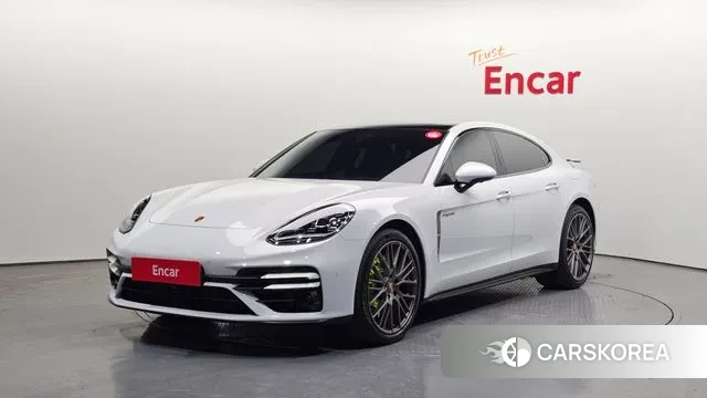 Porsche Panamera (971) 2023 Белый из Кореи