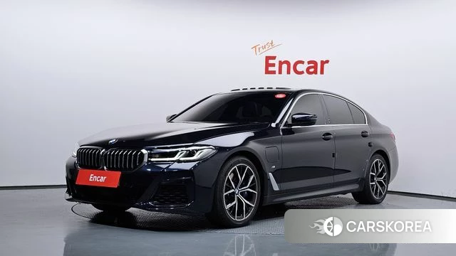 BMW 5 Series (G30) 2021 Черный из Кореи