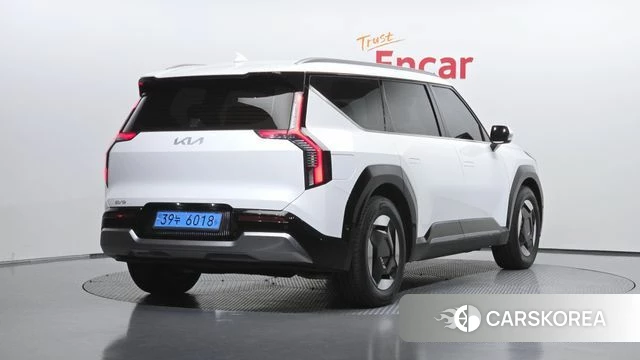 Kia EV9 2023 Белый из Кореи