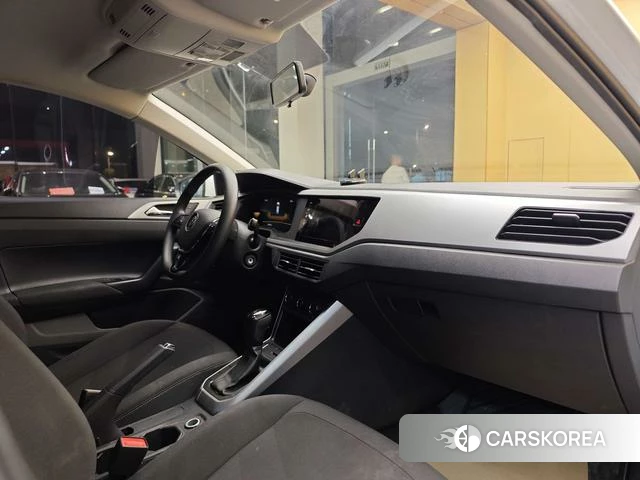 Volkswagen Polo 2023 Белый из Китая