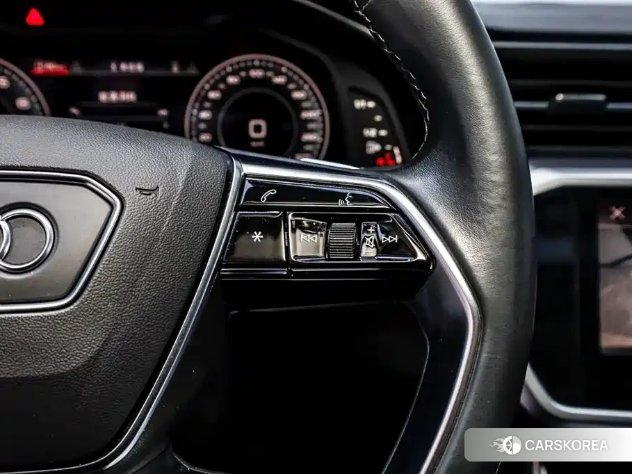 Audi A7L 2024 Синий из Китая