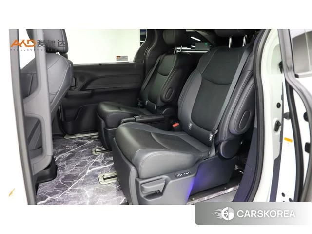 Toyota Granvia 2023 Белый из Китая