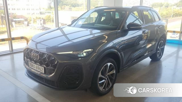Audi Q5 (80A) 2025 Серый из Кореи