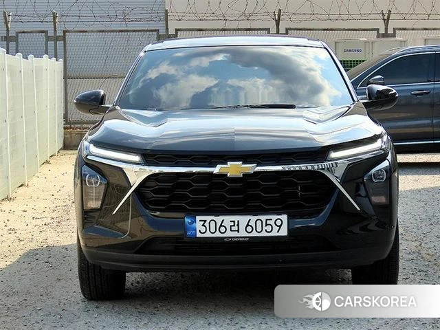 Chevrolet (GM Daewoo) Trax Crossover 2024 Черный из Кореи