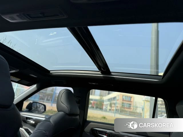 Toyota Crown 2023 Черный из Китая