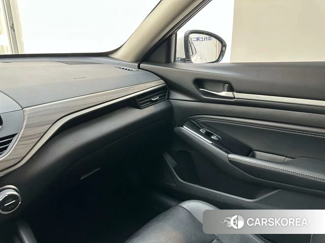 Nissan Altima 2021 Белый из Китая