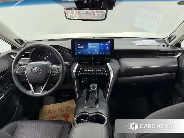 Toyota Venza 2022 Белый из Китая