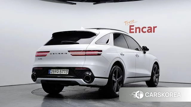 Genesis GV70 2023 Белый из Кореи