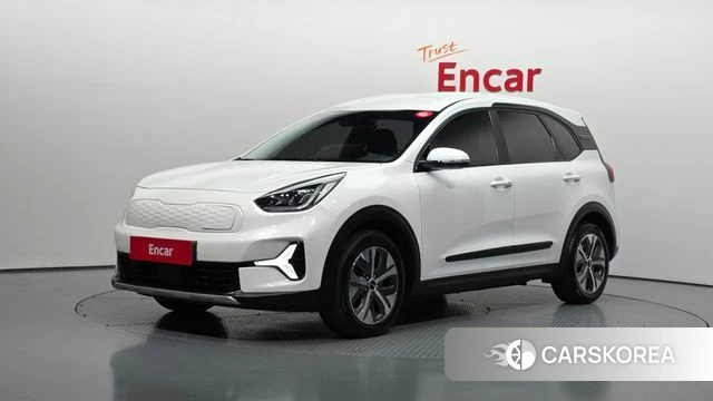 Kia Niro Plus 2022 Белый из Кореи