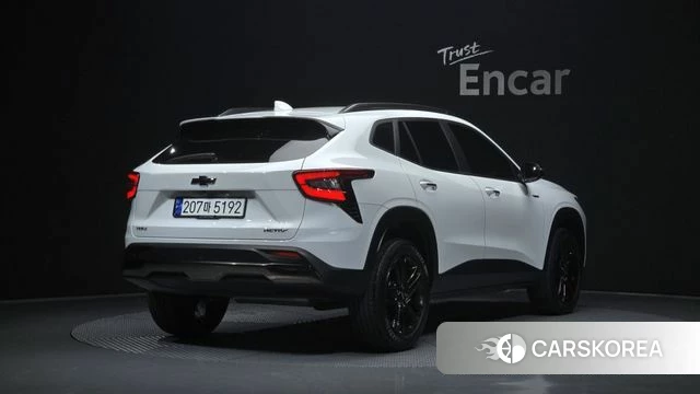 Chevrolet (GM Daewoo) Trax Crossover 2023 Белый из Кореи