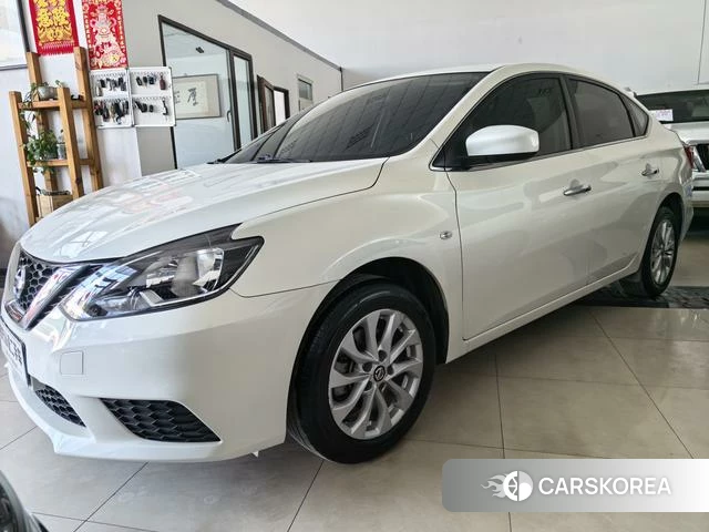 Nissan Sylphy 2023 Белый из Китая