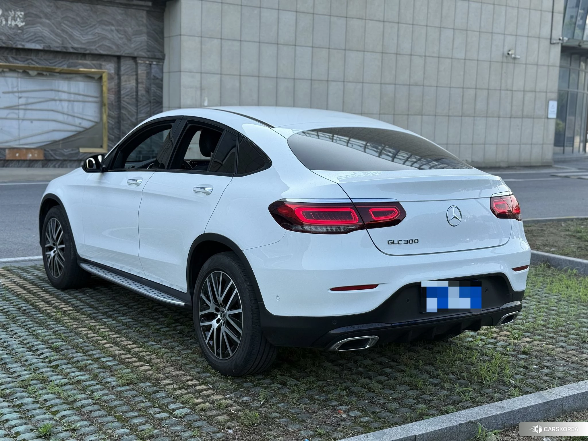 Mercedes-Benz GLC 2021 Белый из Китая